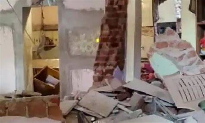 
2 killed, 5 injured in Vadodara building blast 