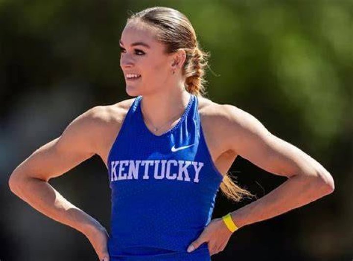 Abby Steiner Height & Weight