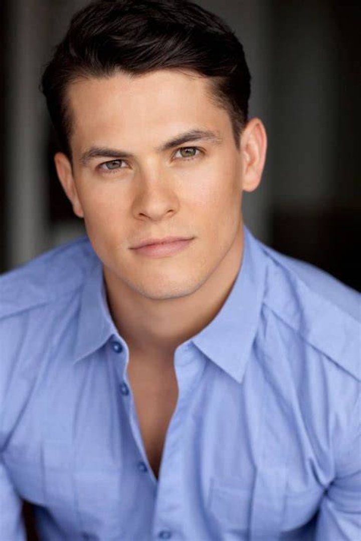 Actor Chris Durling Partner: Who Is He Dating Or Is He Married?