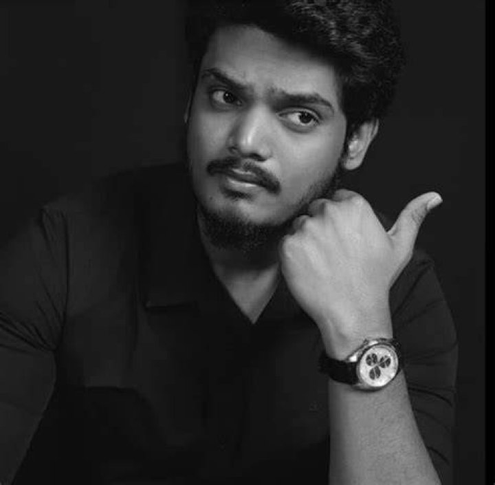 Akash Puri wiki bio