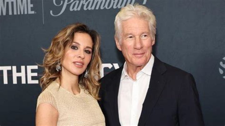 Alejandra Silva Age & Zodiac Sign (Birthday)