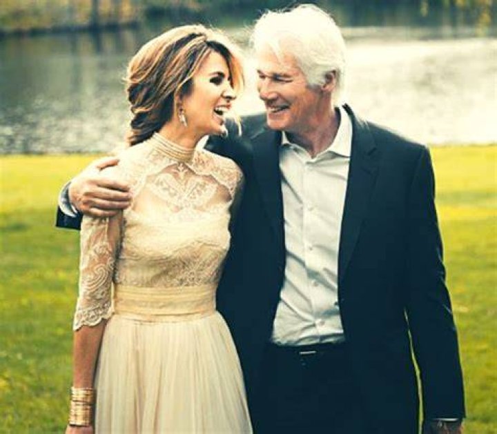 Alejandra Silva Net Worth, Income Source & Salary