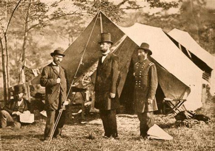 Allan Pinkerton With President Lincoln