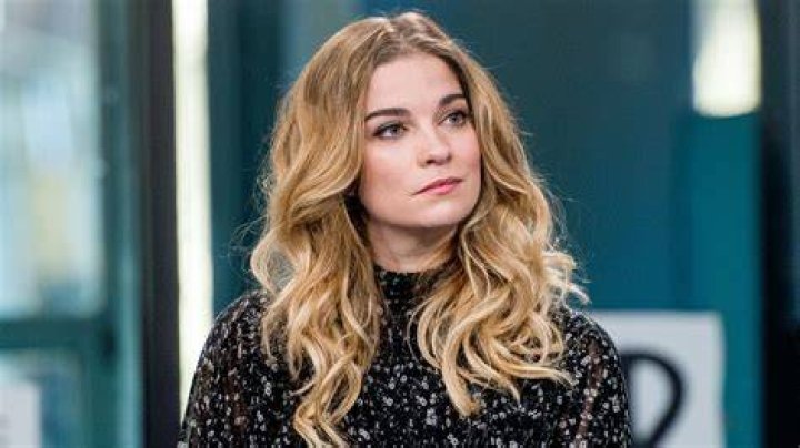Annie Murphy Children: Does Annie Murphy Have Kids?
