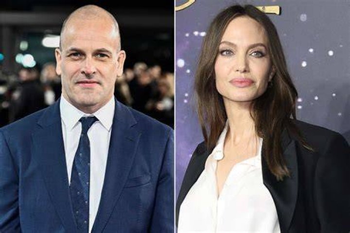 Are Jonny Lee Miller and Lucy Liu friends?