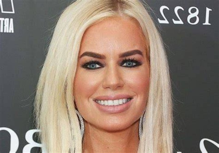 Caroline Stanbury wiki