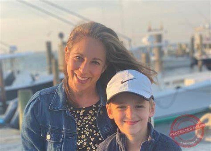 Casey Goode Bio, Wiki, Age, Height, Husband, Son and Net Worth