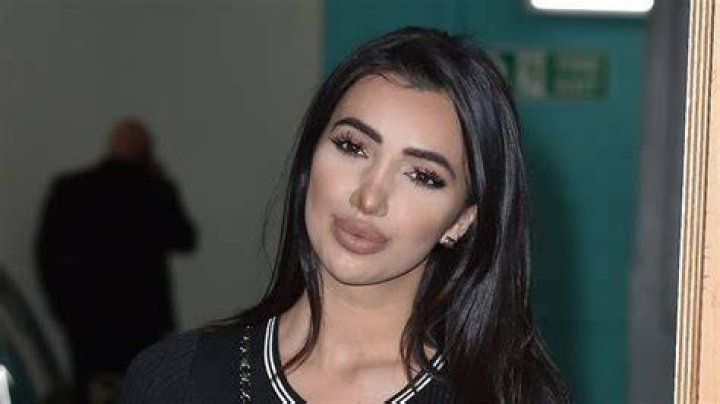 Chloe Khan Biography