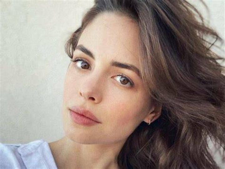 Conor Leslie Biography, Age, Height, Husband, Net Worth, Family