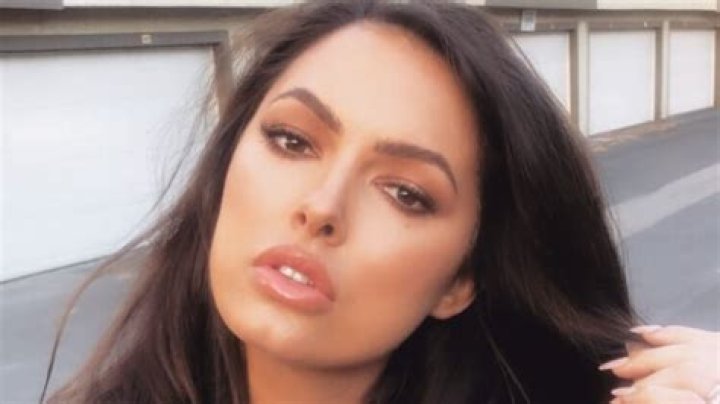 Constance Nunes appeared in Car Masters Rust to Riches