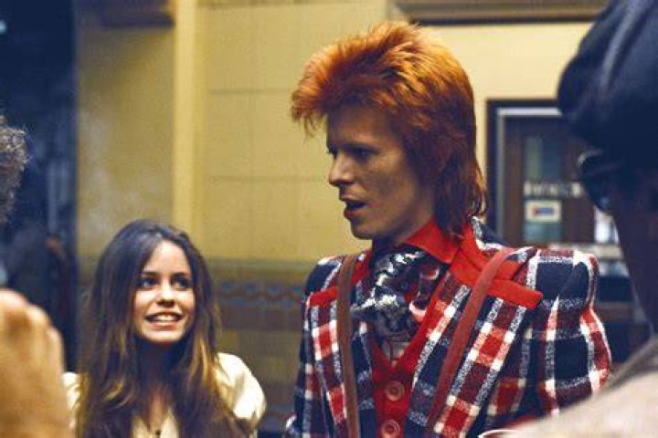 Did David Bowie sleep with Lori Mattix?