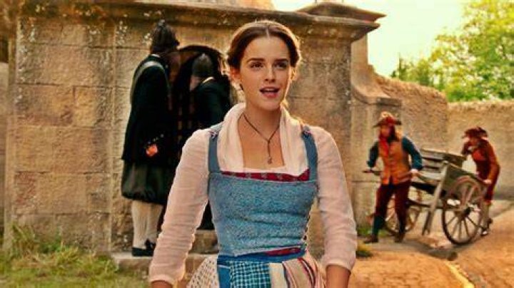Did Emma Watson actually sing in Beauty and the Beast?