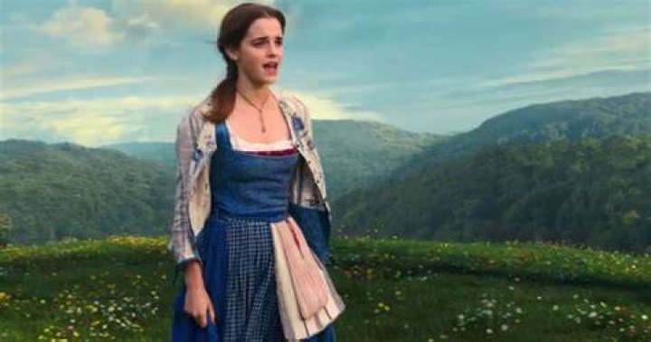 Did Emma Watson sing in Beauty and the Beast?