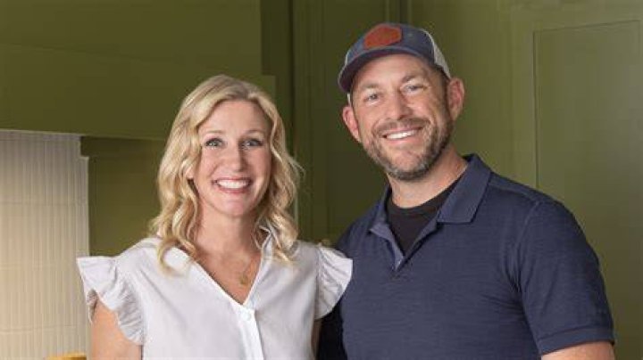 Does Dave and Jenny Marrs have a bed and breakfast?