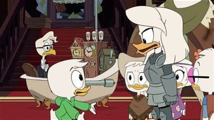 Does Louie have a crush on Lena?