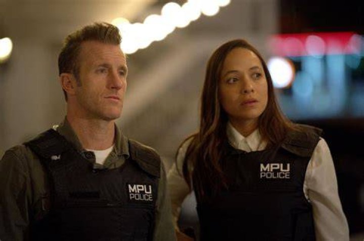 Does Scott Caan have a new TV show?