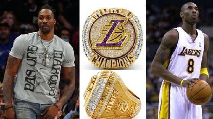 Dwight Howard Flexes His Massive Lakers Championship Ring
