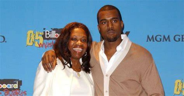 ¿Dónde está enterrada la mamá de Kanye West?