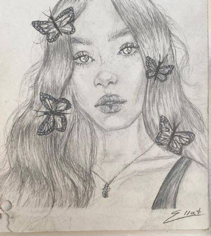 Ella Anderson creates sketches