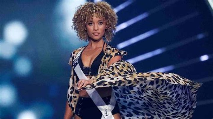 Elle Smith became Miss USA 2021
