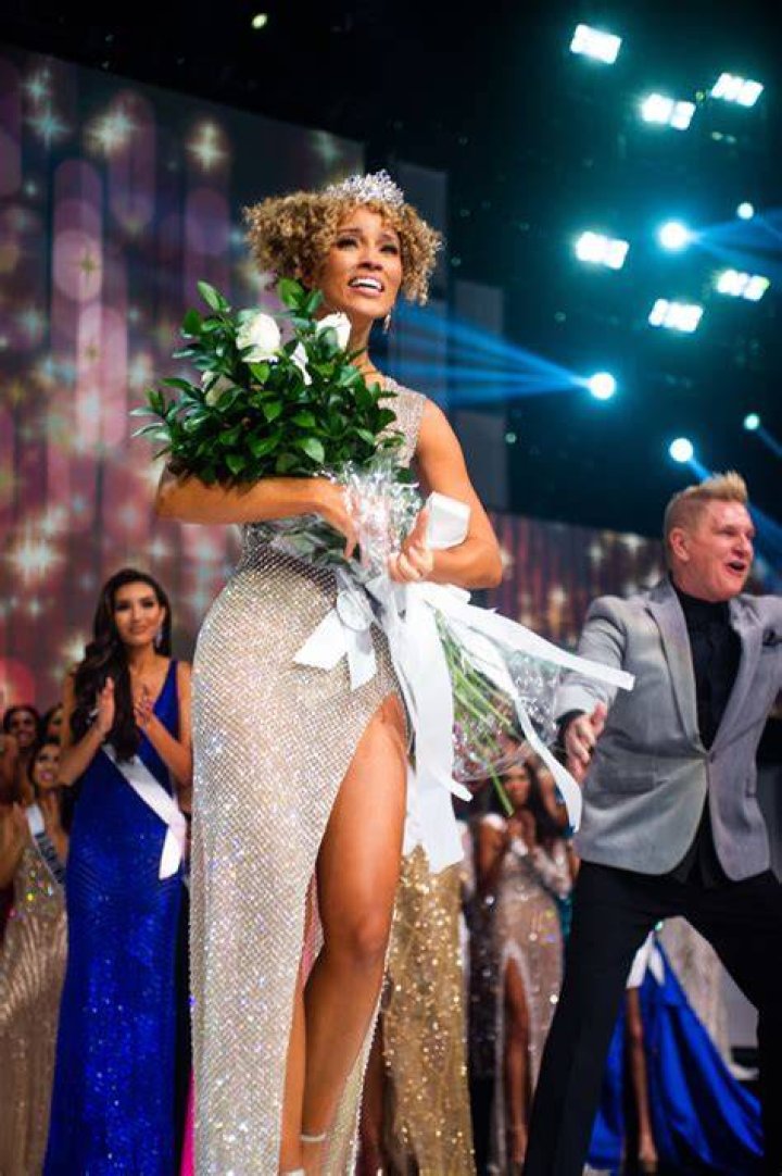Elle Smith won Miss Kentucky USA 2021 beauty pageant