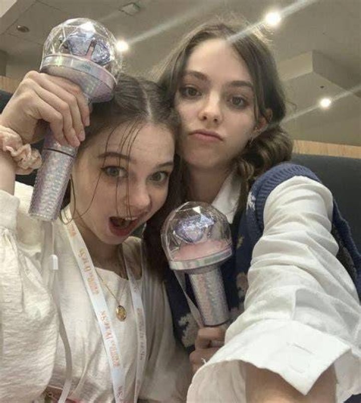 Emma and her sister Isabel Myres