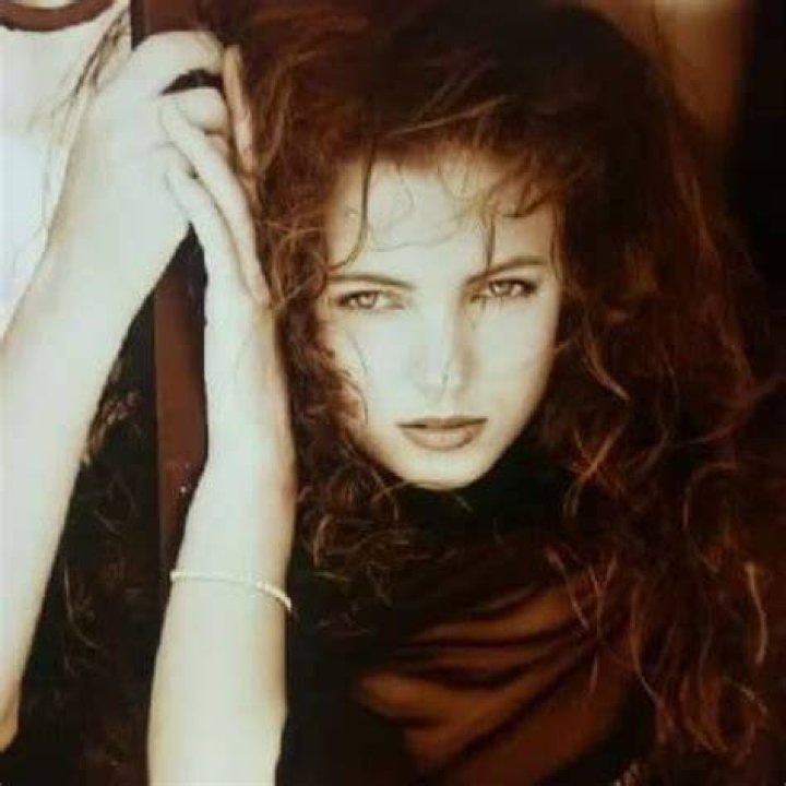 Erin Everly Wiki & Biography