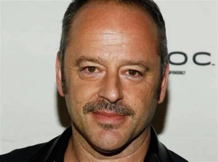 Gil Bellows Biography, Age, Height, Wife, Net Worth, Family