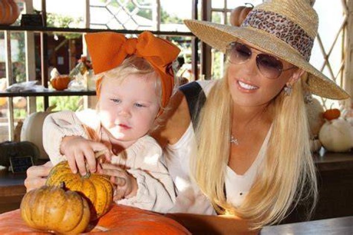 Gretchen with her daughter Skylar Gray Smiley