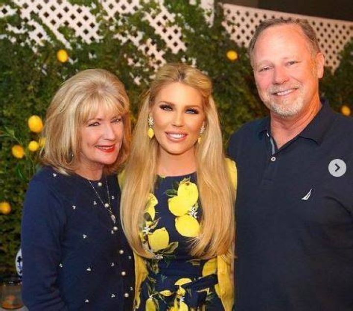 Gretchen with her parents Scott Forward and Brenda Foward