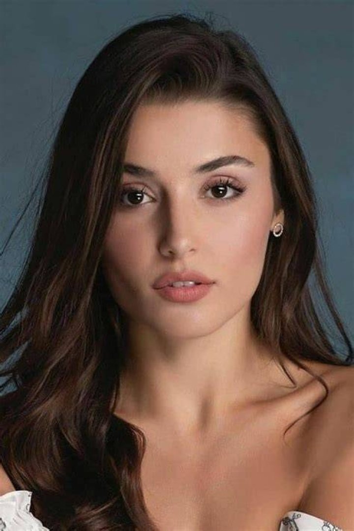 Hande Er&ccedil;el is a model