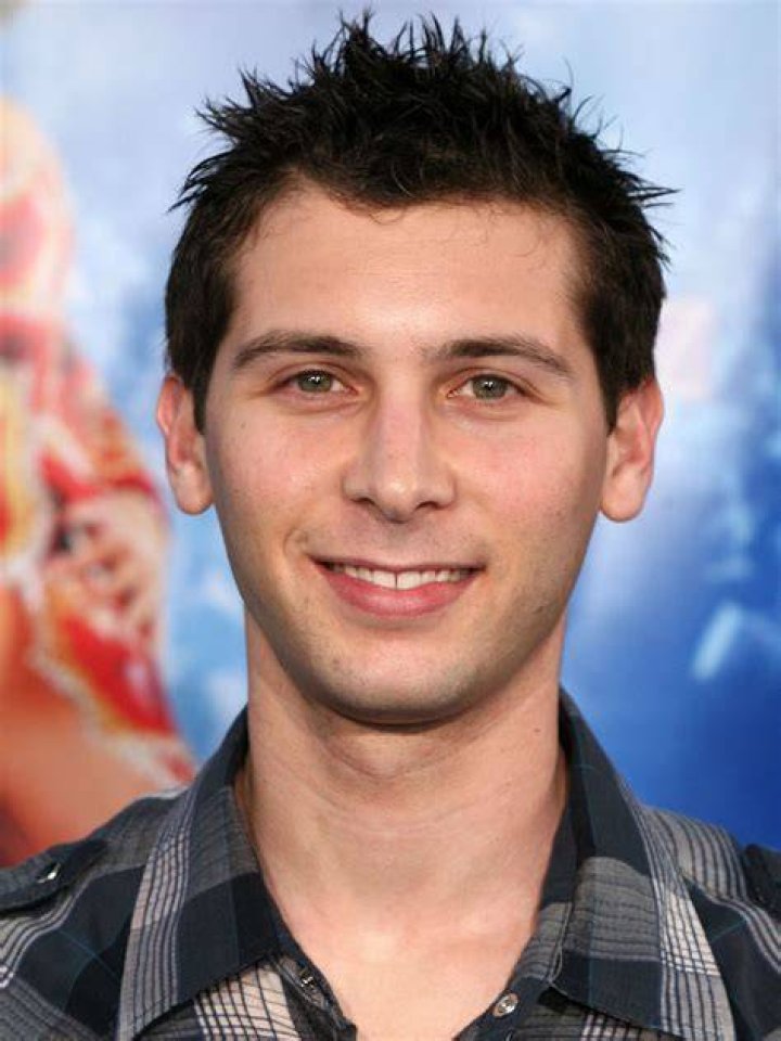 How old is Justin Berfield?
