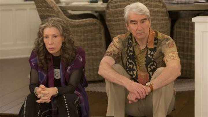 How old is Saul on Grace and Frankie?