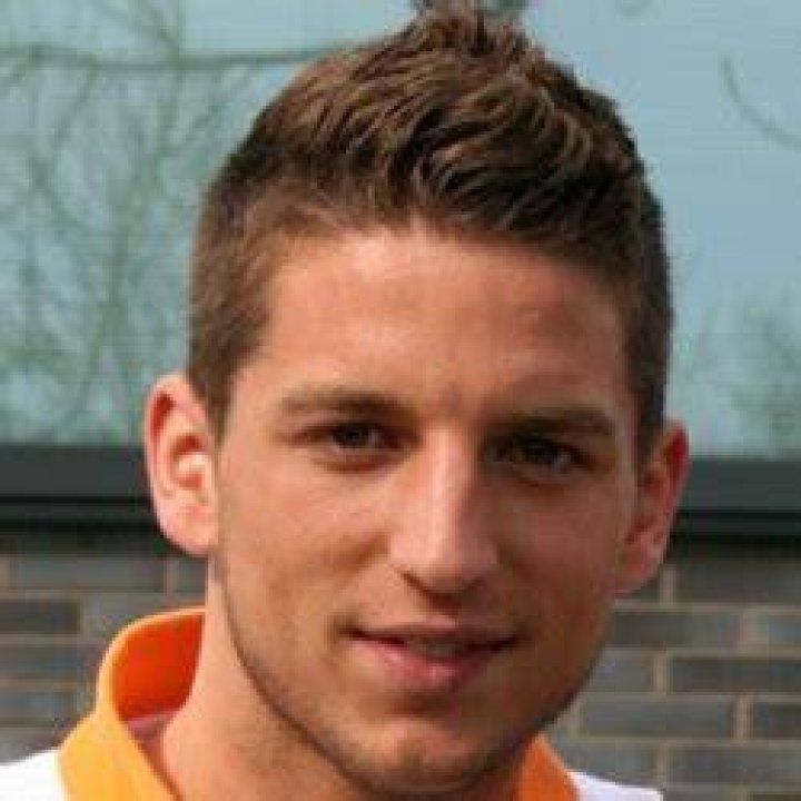 How tall is Dries Mertens