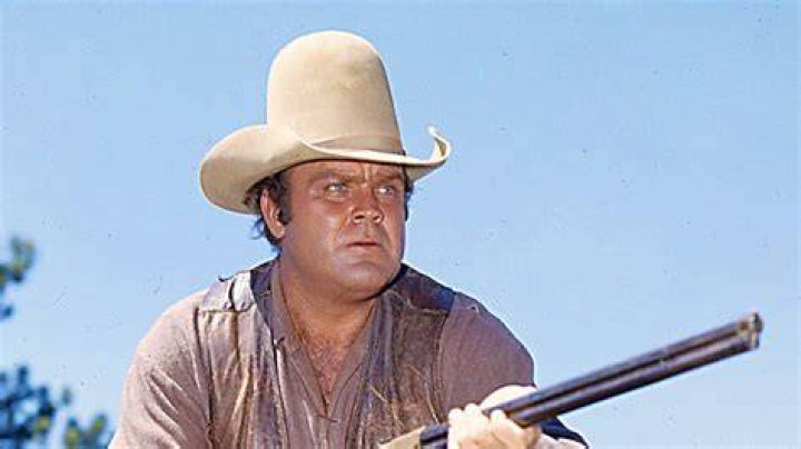 How tall was Dan Blocker and how much did he weigh?