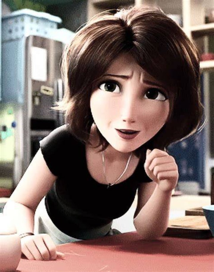 Is Aunt Cass a mom?
