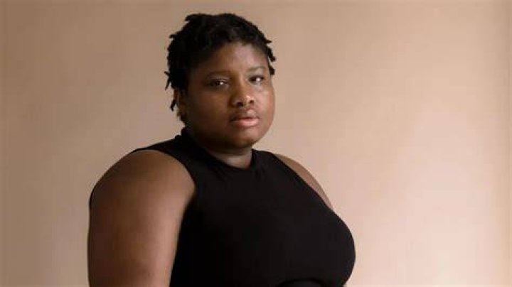 Jessamyn Stanley Biography, Age, Height, Husband, Net Worth, Family
