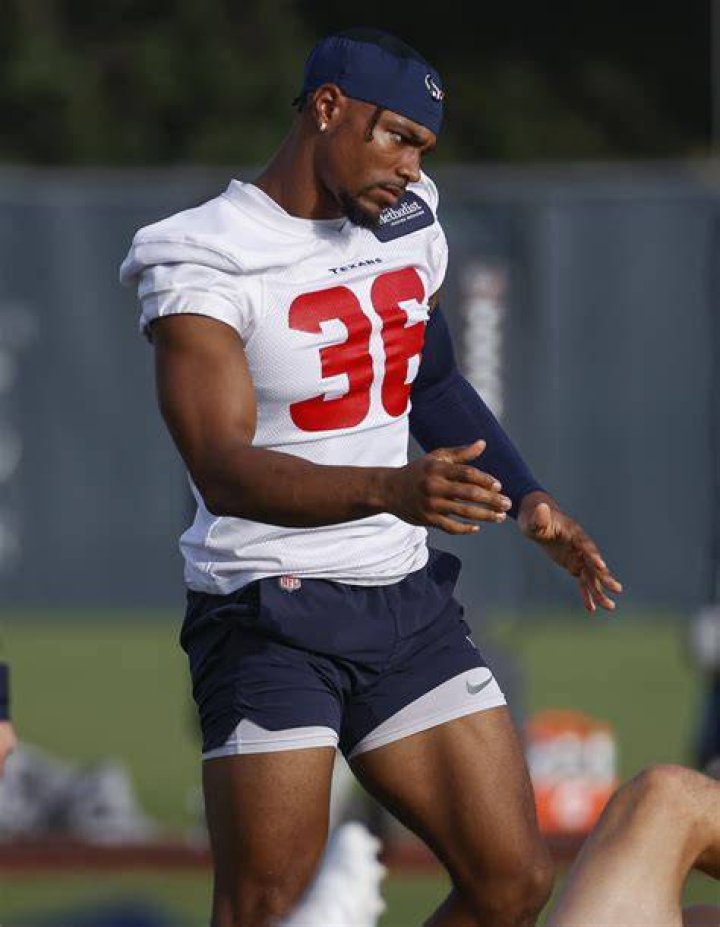 Jonathan Owens football career