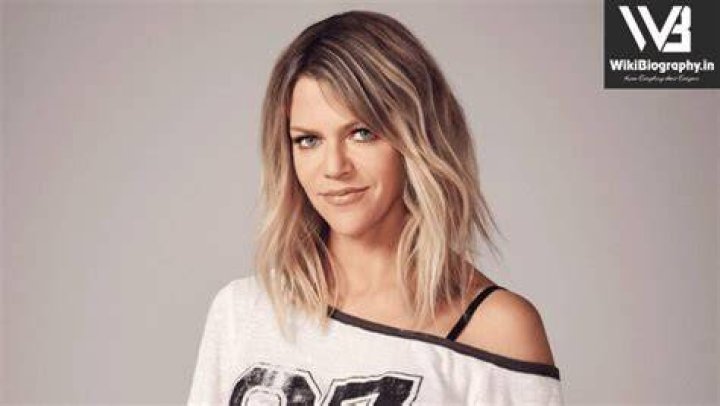 Kaitlin Olson Biography, Age, Height, Husband, Net Worth, Family