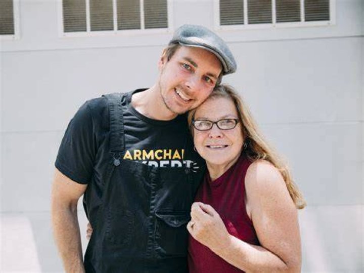 Laura McCulloch father and mother