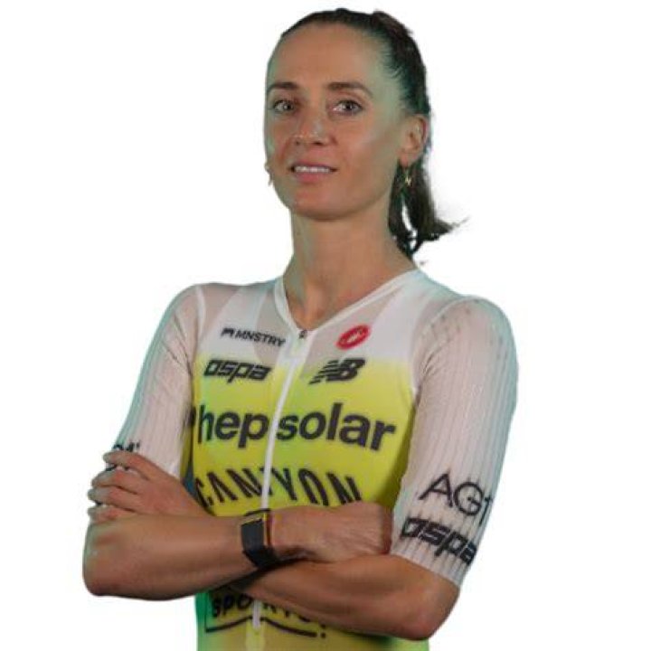 Laura Philipp is a Pro Triathlete