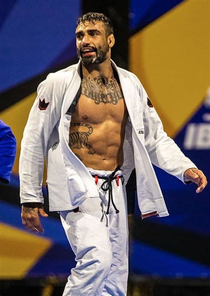 Leandro Lo was an animal lover