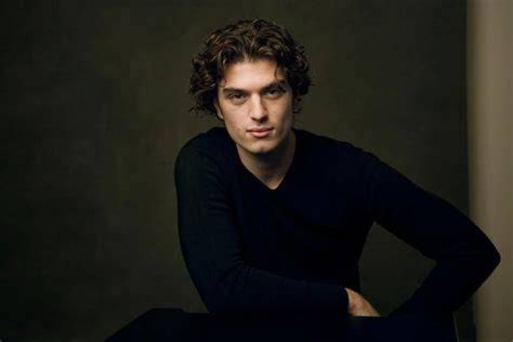 Mason Versaw is an actor
