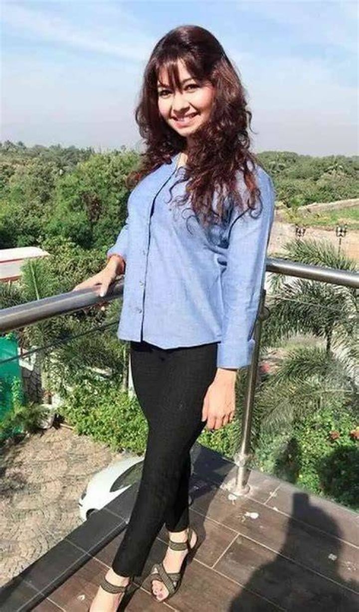 Monaz Mevawala height