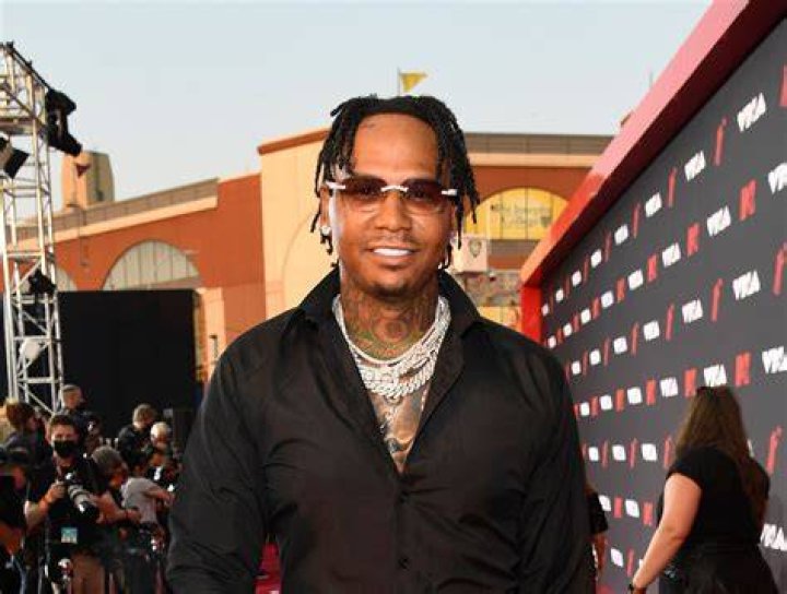 Moneybagg Yo Delays 