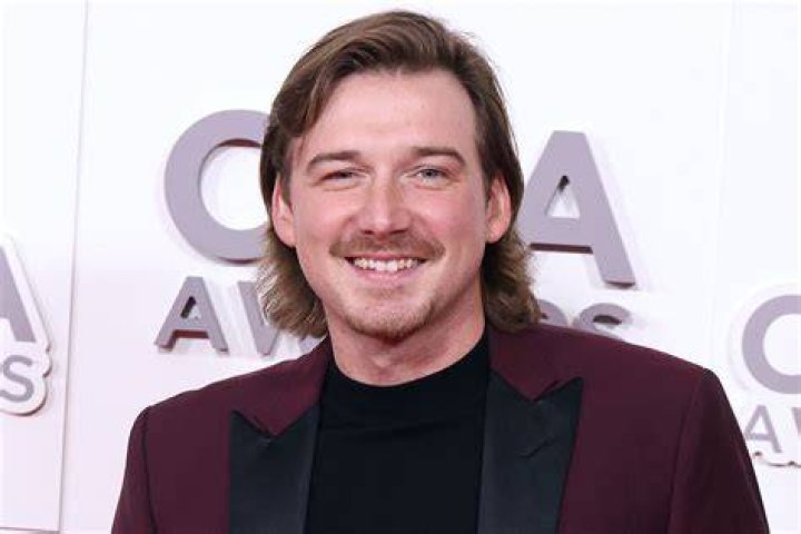 ¿Morgan Wallen tiene esposa?