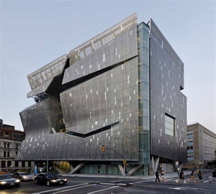 Morphosis's pet cat