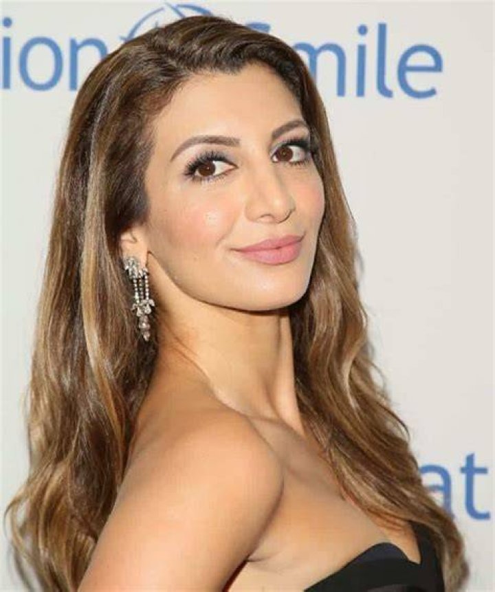 Nasim Pedrad’s Biography: Husband, Sister, Plastic Surgery