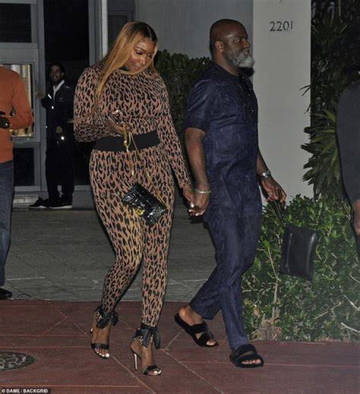 NeNe Leakes & New Boyfriend Nyonisela Sioh Hold Hands During Miami Date Night