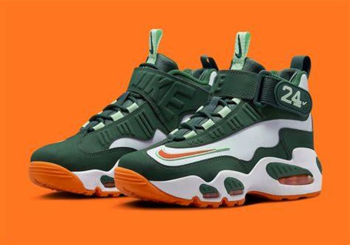 Nike Air Griffey Max 1 “Miami Hurricanes” Officially Revealed